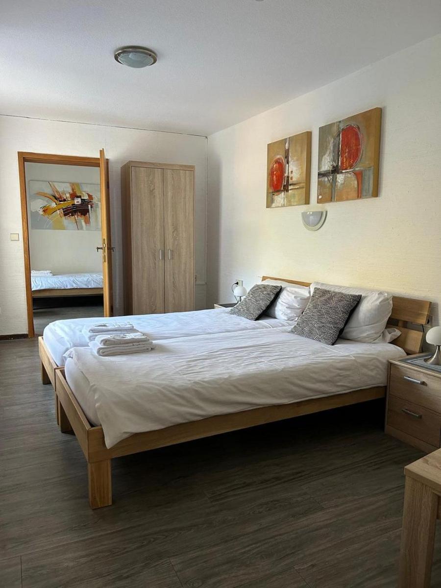 Garni Hotel Im Fachwerkhof ジンメラート エクステリア 写真