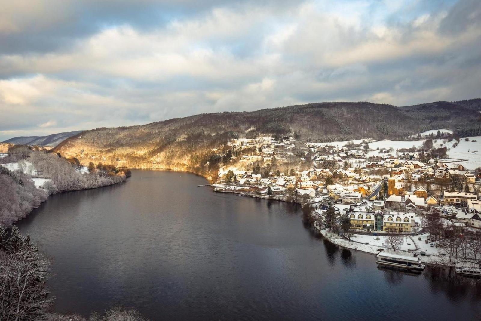 Garni Hotel Im Fachwerkhof ジンメラート エクステリア 写真